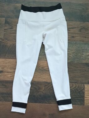 Athleta Salutation Stash High Rise Double Up Legging, Cream and Black, Sz Small